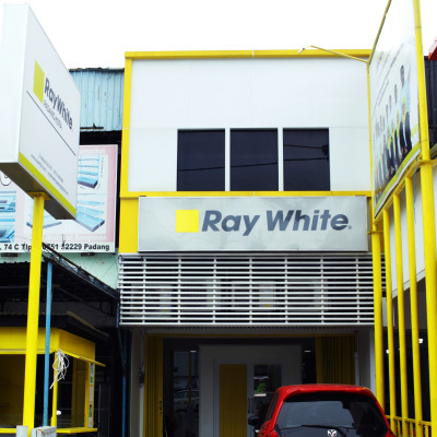 Ray White Padang Kota