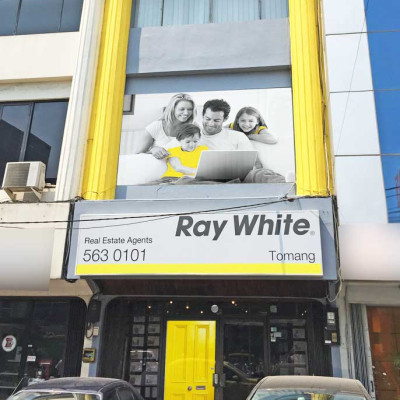 Ray White Tomang