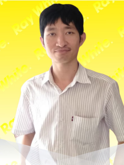 Martinus Ray White