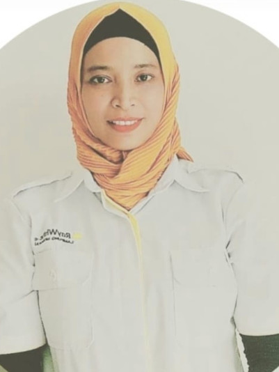 Henny Astuty, S.H - Ray White Lampung Morotai