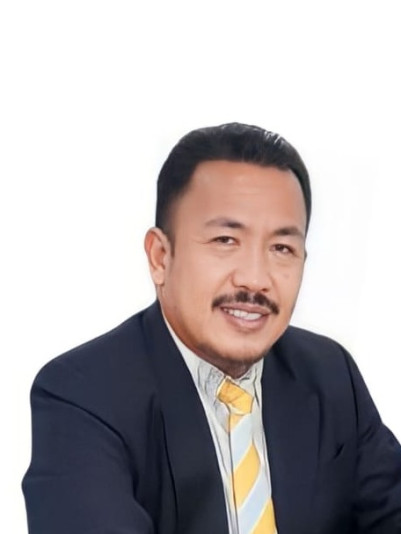 Akhmad Nizam Iqbal,M.M - Ray White Lampung Morotai