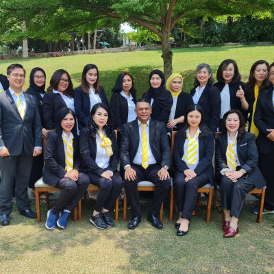 Ray White Senayan