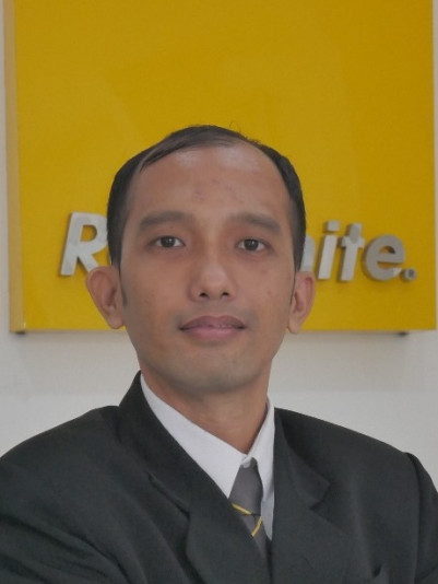 Ucup Si Agent Properti - Ray White MERR