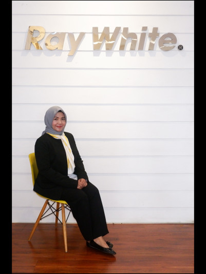 Ayu Adhani - Ray White Emerald Avenue Bintaro 