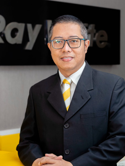 Aji Wibowo - Ray White Priority Menteng Bintaro