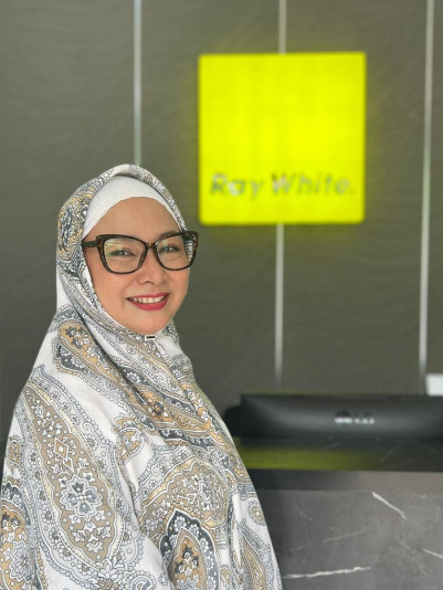 Yanti Husein - Ray White Lebak Bulus Bona Indah