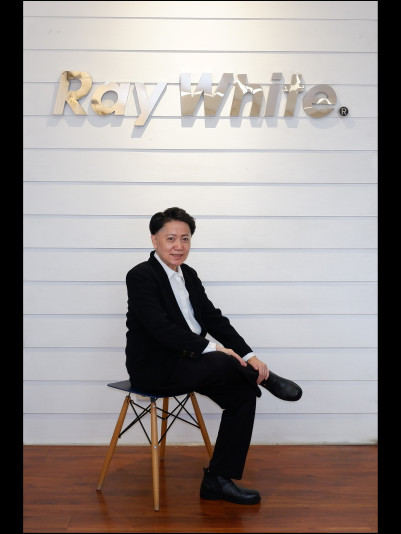 Martin Marzuki Thamrin - Ray White Emerald Avenue Bintaro 