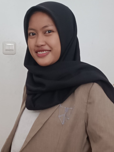 Vebriyanti Nur Fauziyah - Ray White Darmo Permai