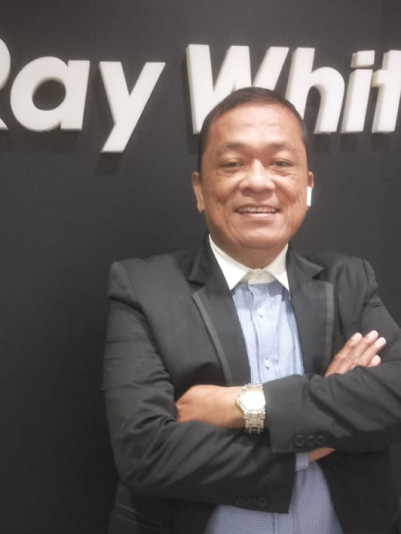 Edo Simbolon - Ray White Kebayoran Barito