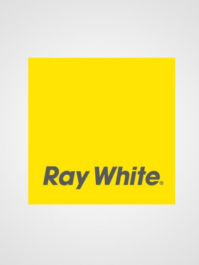 Christoferr RayWhite