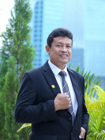 Juprianto . - Ray White Signature Kuningan