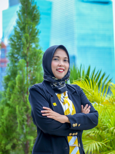 Amalia Satar - Ray White Signature Kuningan