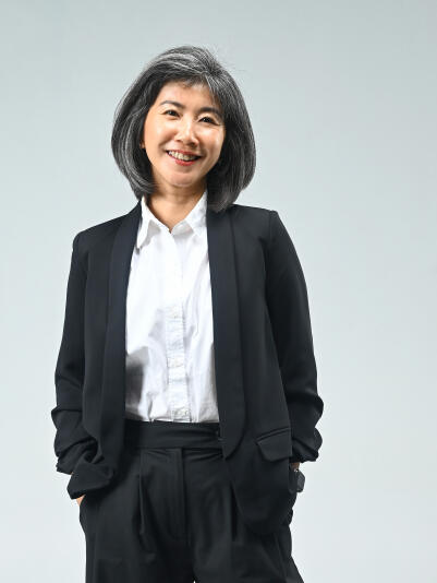 Nina Kristiani Pribadi - Ray White Brawijaya