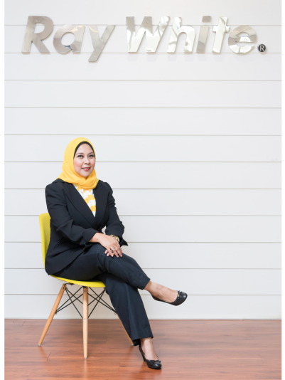 Maya Adrianti - Ray White Emerald Avenue Bintaro 