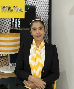 Sandra .